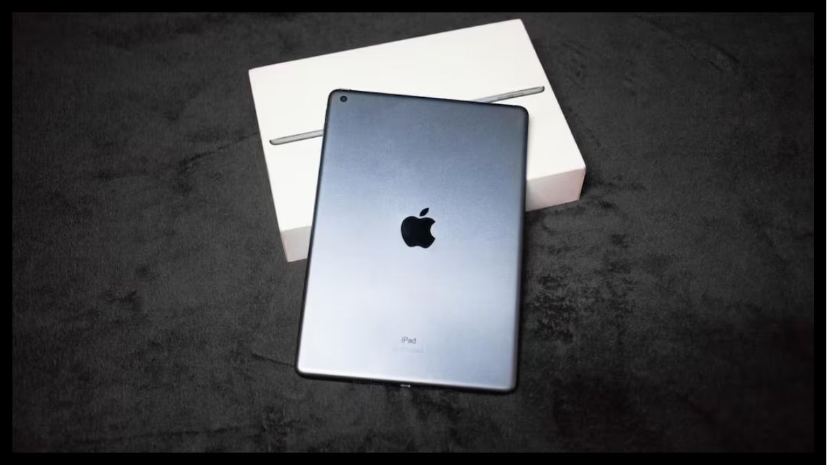 iPhone vs iPad: बड़ा होने के बावजूद iPad सस्ता क्यों? जानिए iPhone की ज्यादा कीमत का असली कारण
