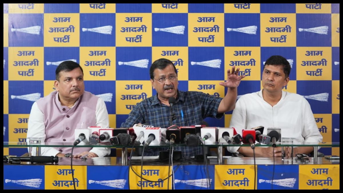 SIR विवाद: AAP ने CEC Gyanesh Kumar के इस्तीफे की मांग की, 14 आपत्तियों वाली रिपोर्ट पर बढ़ा सियासी विवाद
