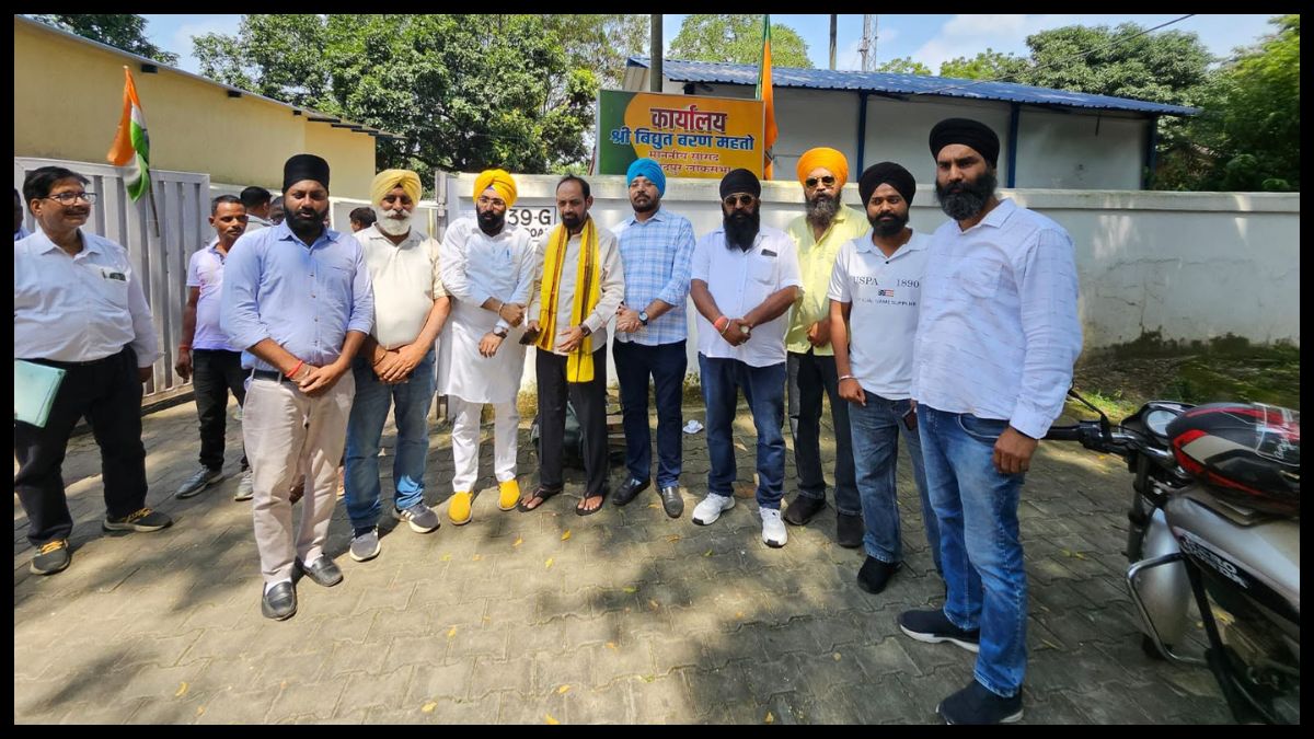 जलियांवाला बाग एक्सप्रेस बंद नहीं करने की मांग, सांसद विद्युत वरण महतो से मिले सिख समाज के प्रतिनिधि