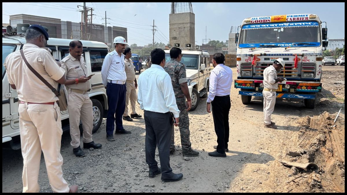 एनएच पर खड़े 72 वाहनों से वसूले ₹3.90 लाख जुर्माना