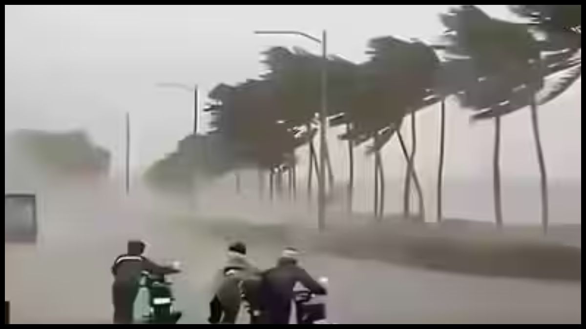 Kal Ka Mausam 26 October: बंगाल की खाड़ी में 140 KM की रफ्तार से चलेगी हवा! कई राज्यों में भारी बारिश का अलर्ट