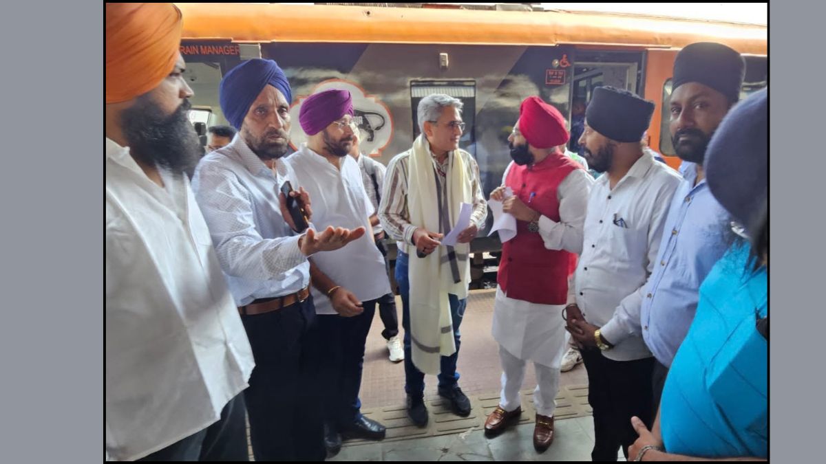 जलियांवाला बाग एक्सप्रेस के परिचालन पर रोक का निर्णय वापस लेने की मांग